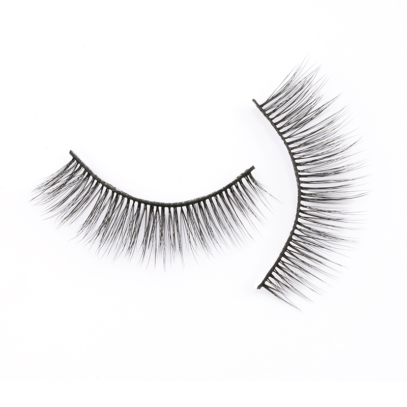 Wholesale Price High-quality Silk Strip Lashes Natural Style Eyelashes with Customized Box YY105